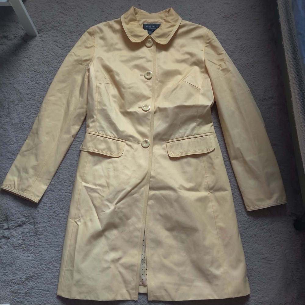 Nine West Separates Women's Light Butter Yellow Trench Rain Coat Collared Button